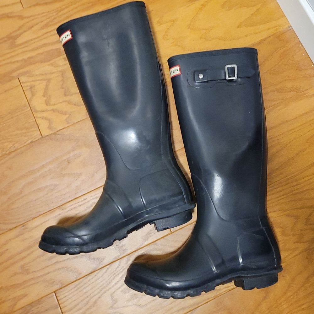Women's Hunter Tall Rain Boots, Size 7 - Picture 2 of 6